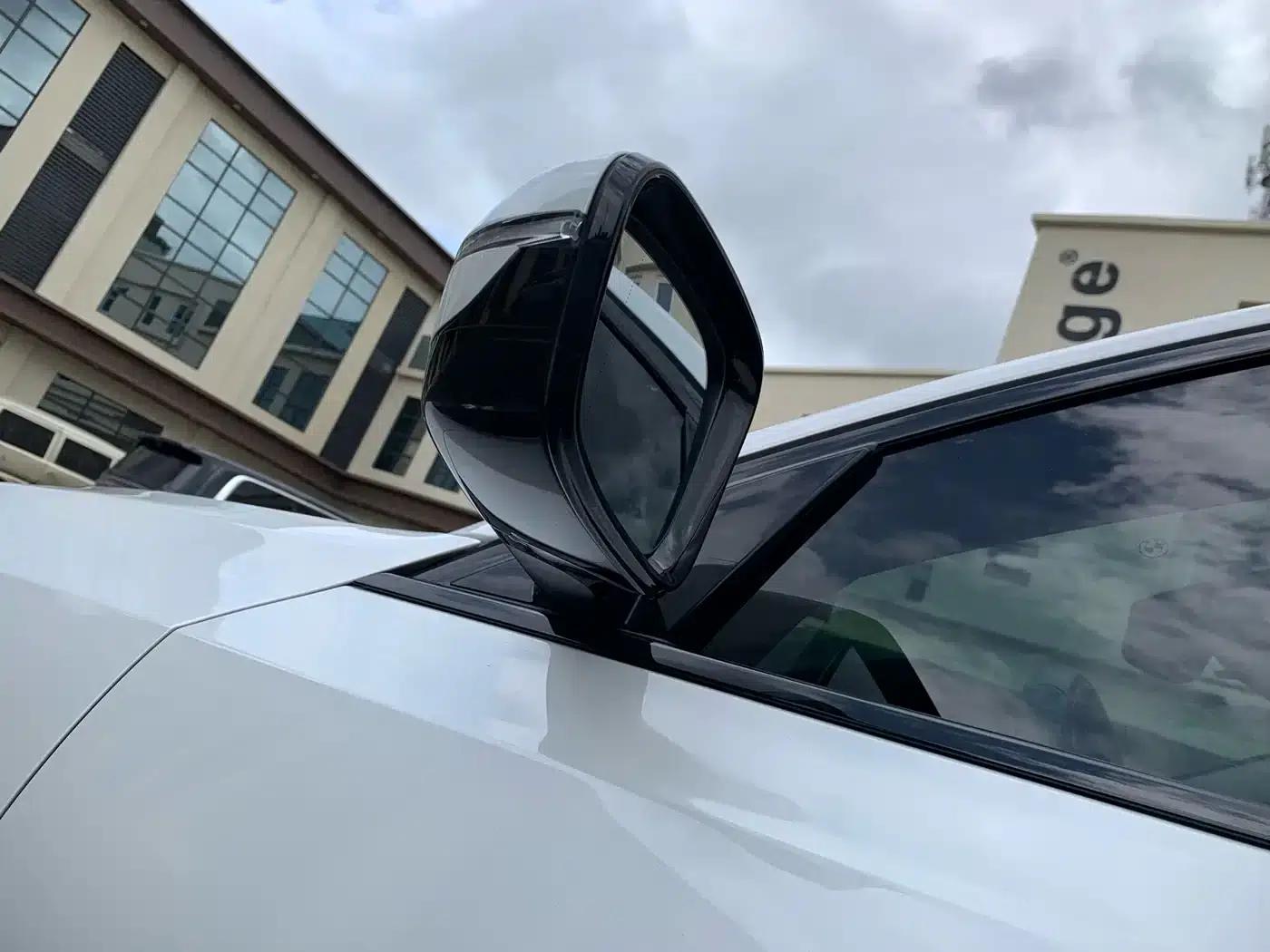 2022 BMW 3 Series 320i Sport Package — миниатюра 9