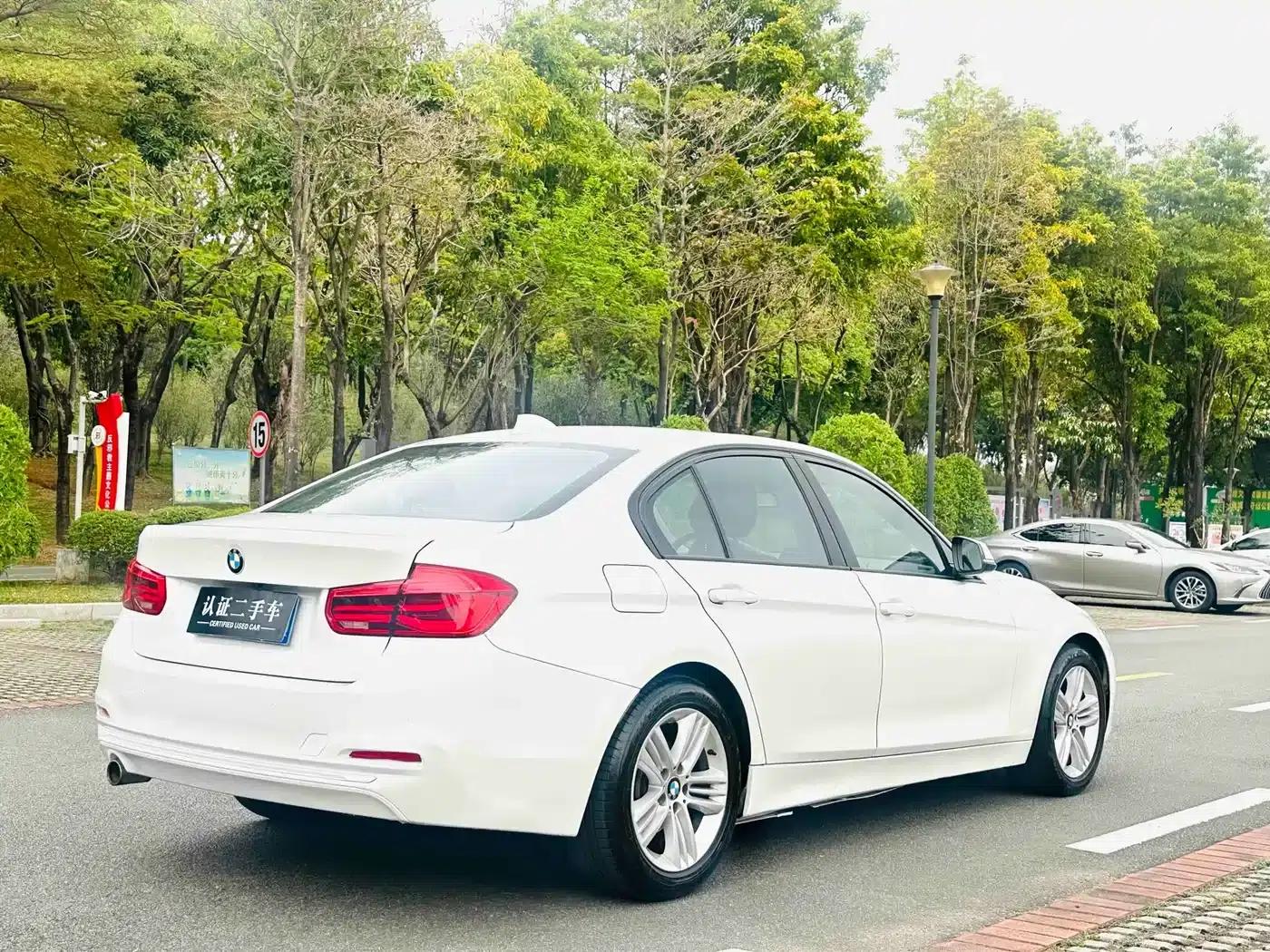 2017 BMW 3 Series 318i Fashion Edition — миниатюра 5