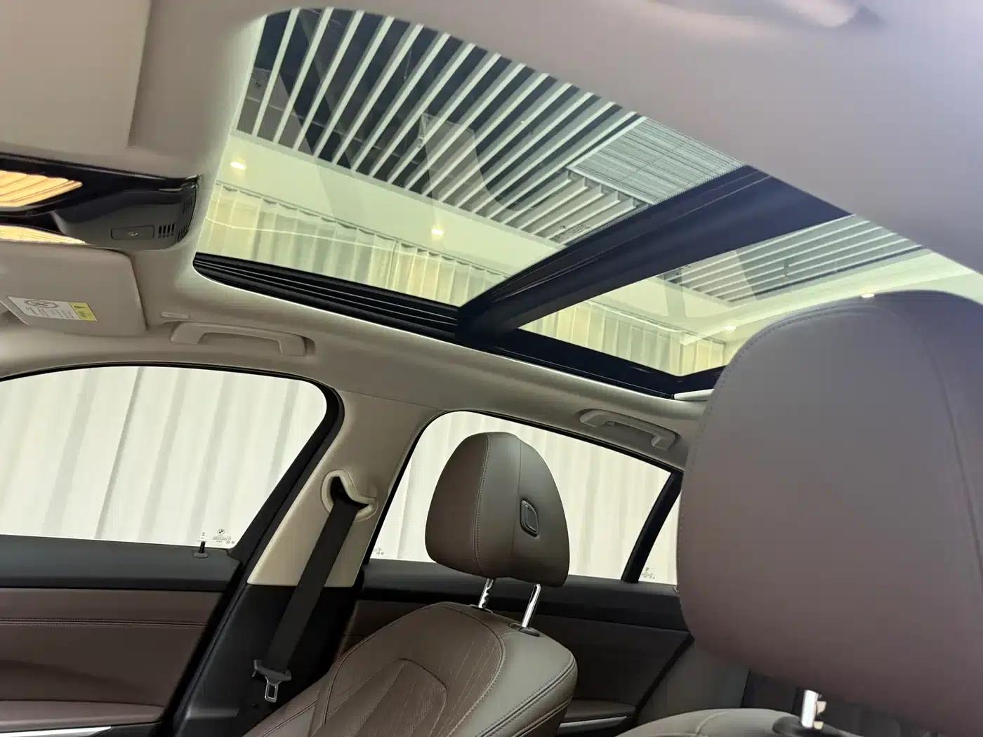 2024 BMW 3 Series 320Li M Sport Package — миниатюра 16