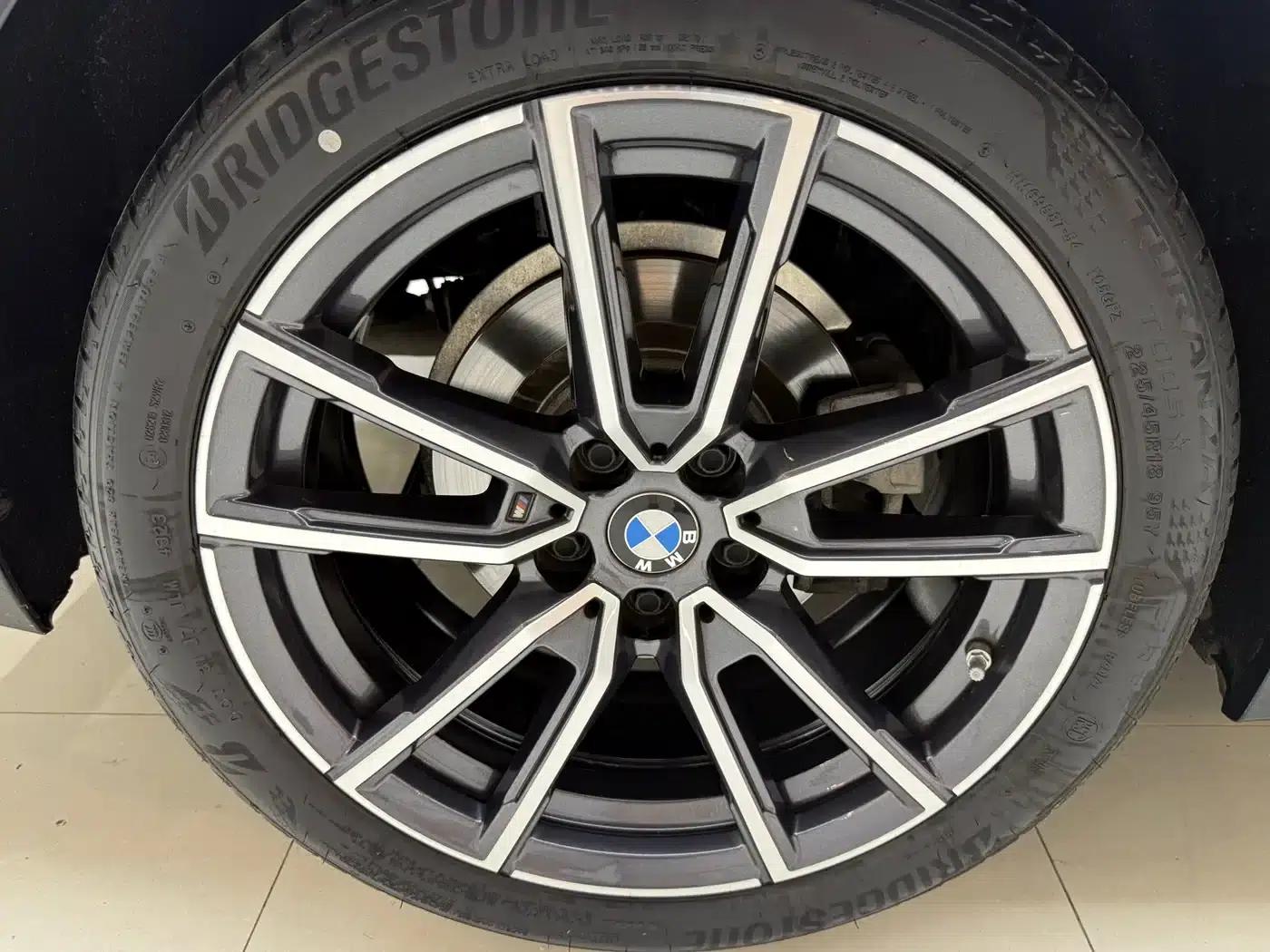 2024 BMW 3 Series 320Li M Sport Package — миниатюра 19