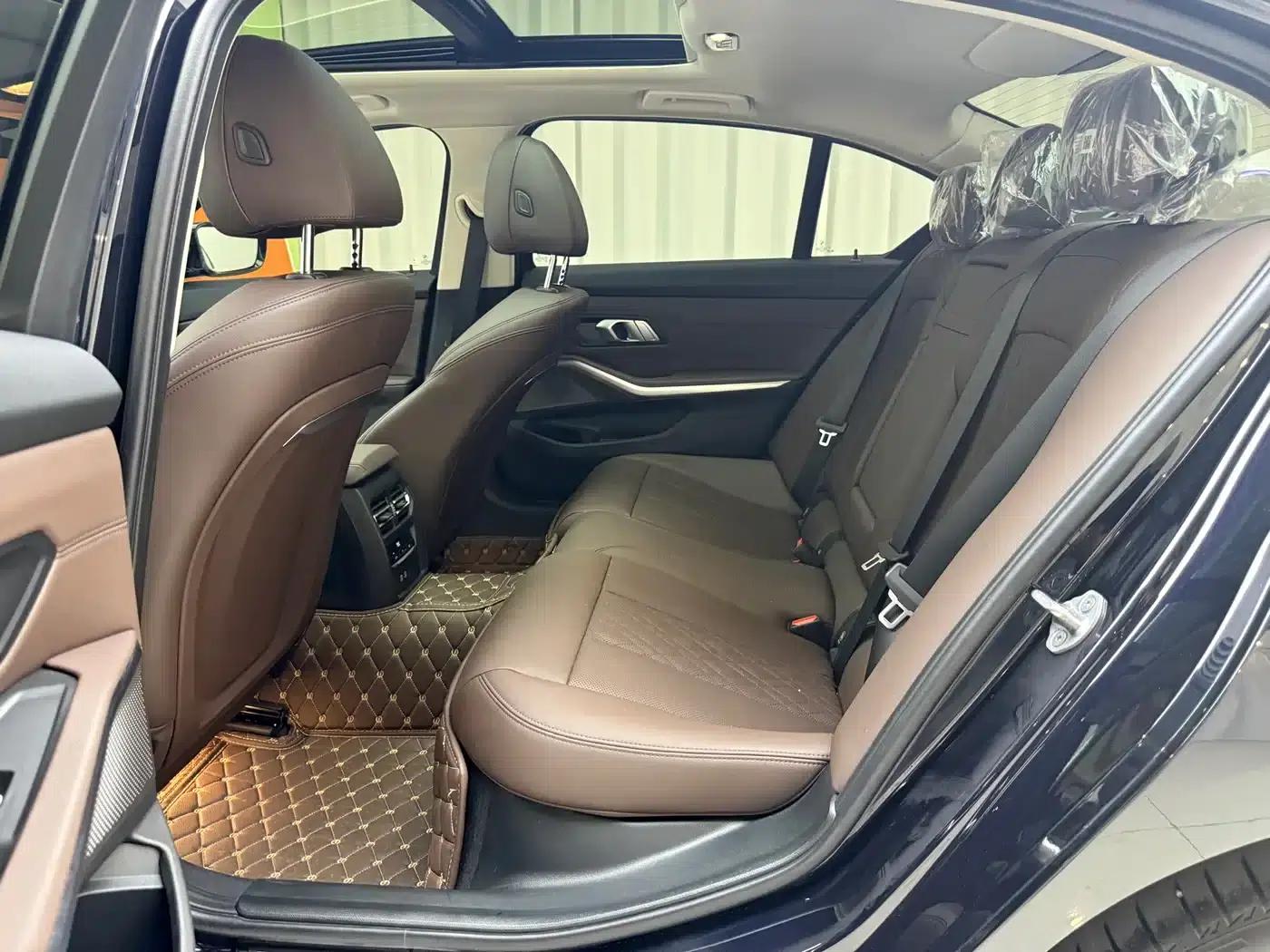 2024 BMW 3 Series 320Li M Sport Package — миниатюра 8
