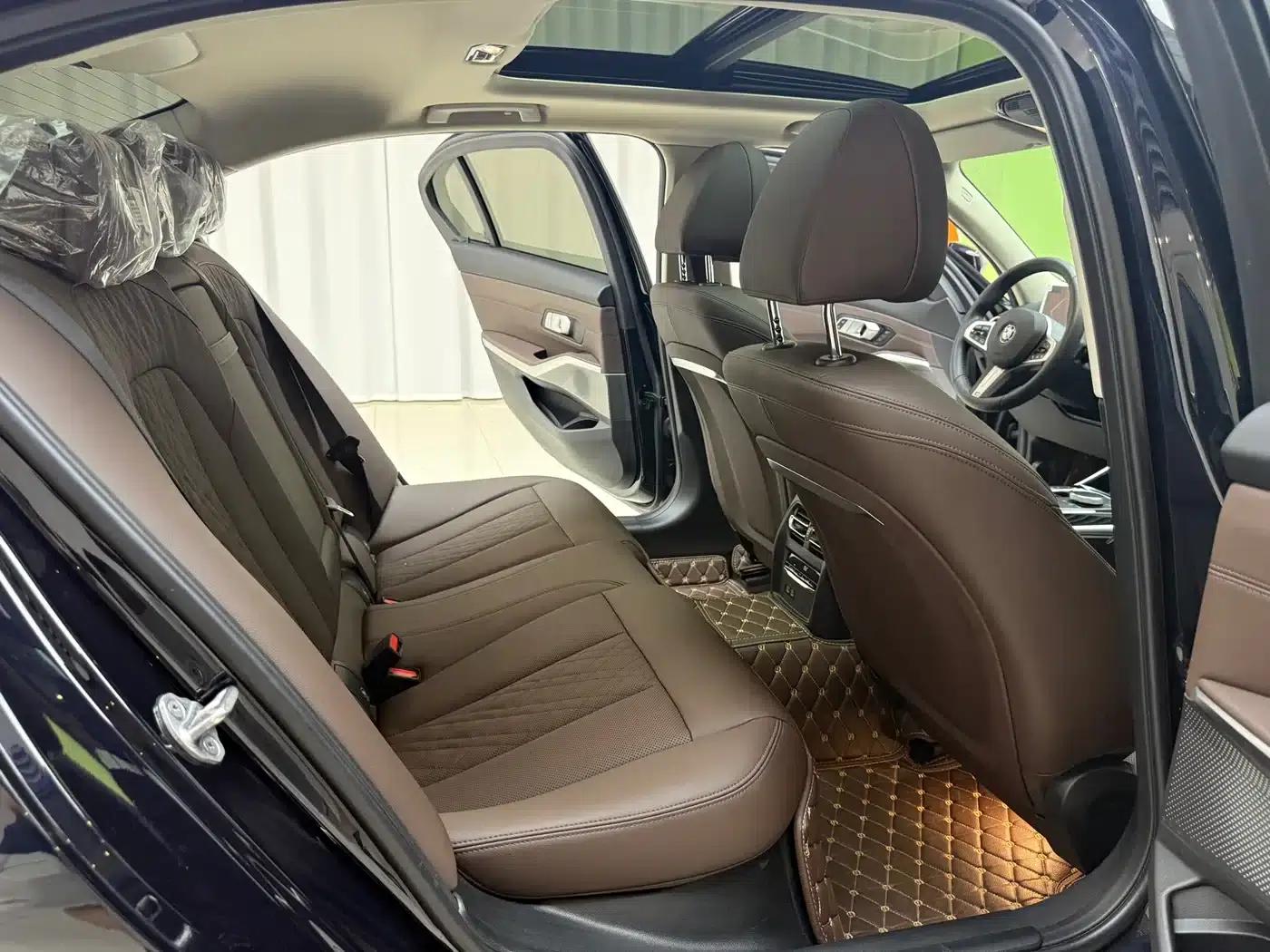 2024 BMW 3 Series 320Li M Sport Package — миниатюра 9