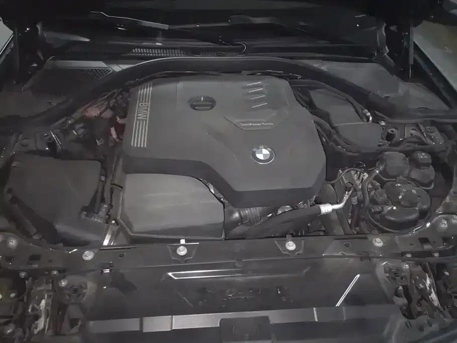 2025 BMW 3 Series 330Li Luxury M Sport Shadow Edition — миниатюра 10