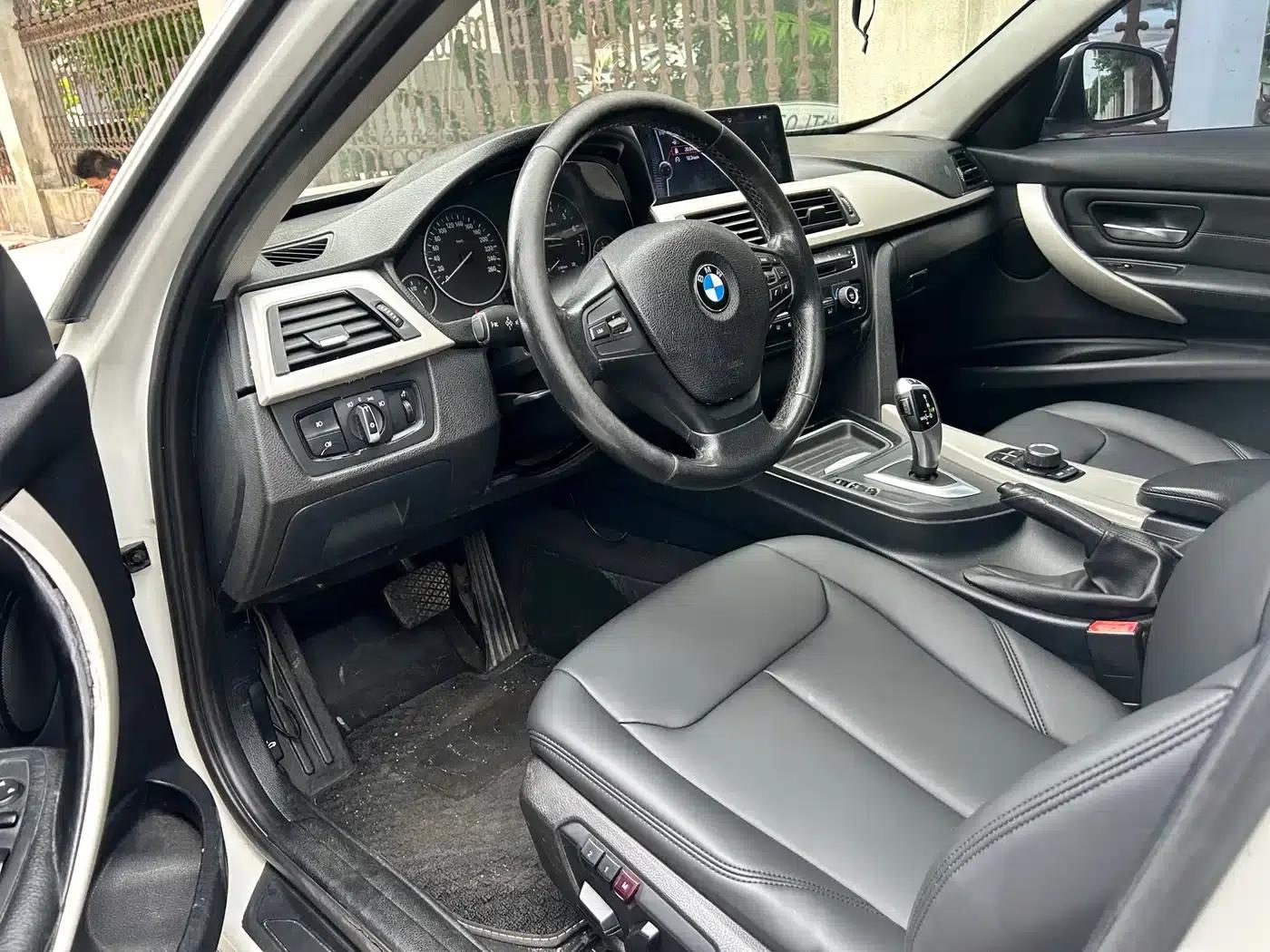 2014 BMW 3 Series 320i Fashion Edition — миниатюра 7