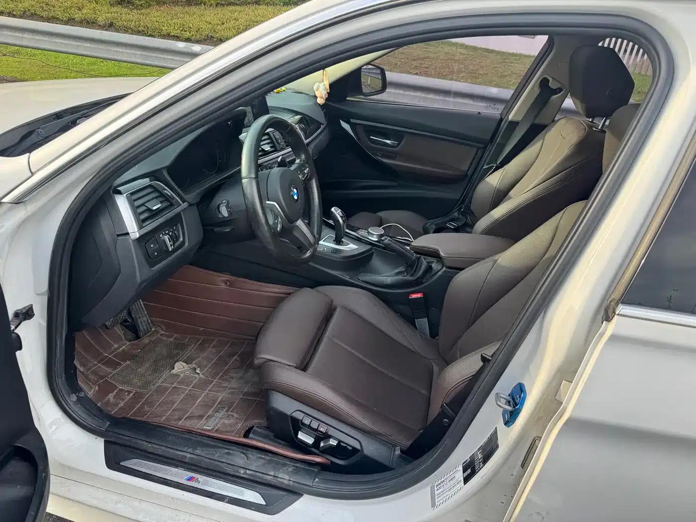 2019 BMW 3 Series 320Li M Luxury Package — миниатюра 5