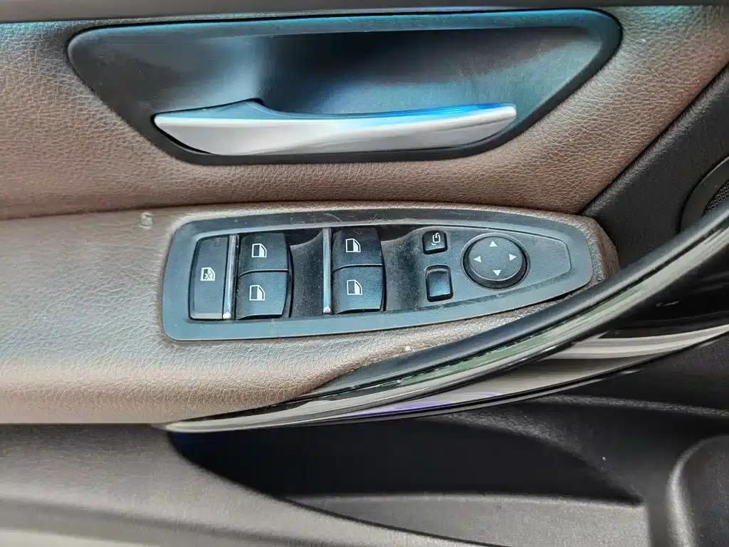 BMW 3 Series 2018 320Li Fashion Edition — миниатюра 9