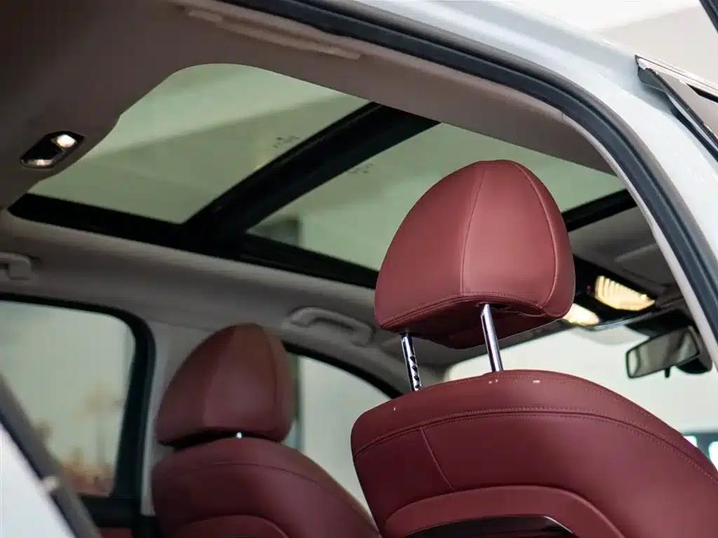 2024 BMW 3 Series 325Li M Sport Package — миниатюра 16