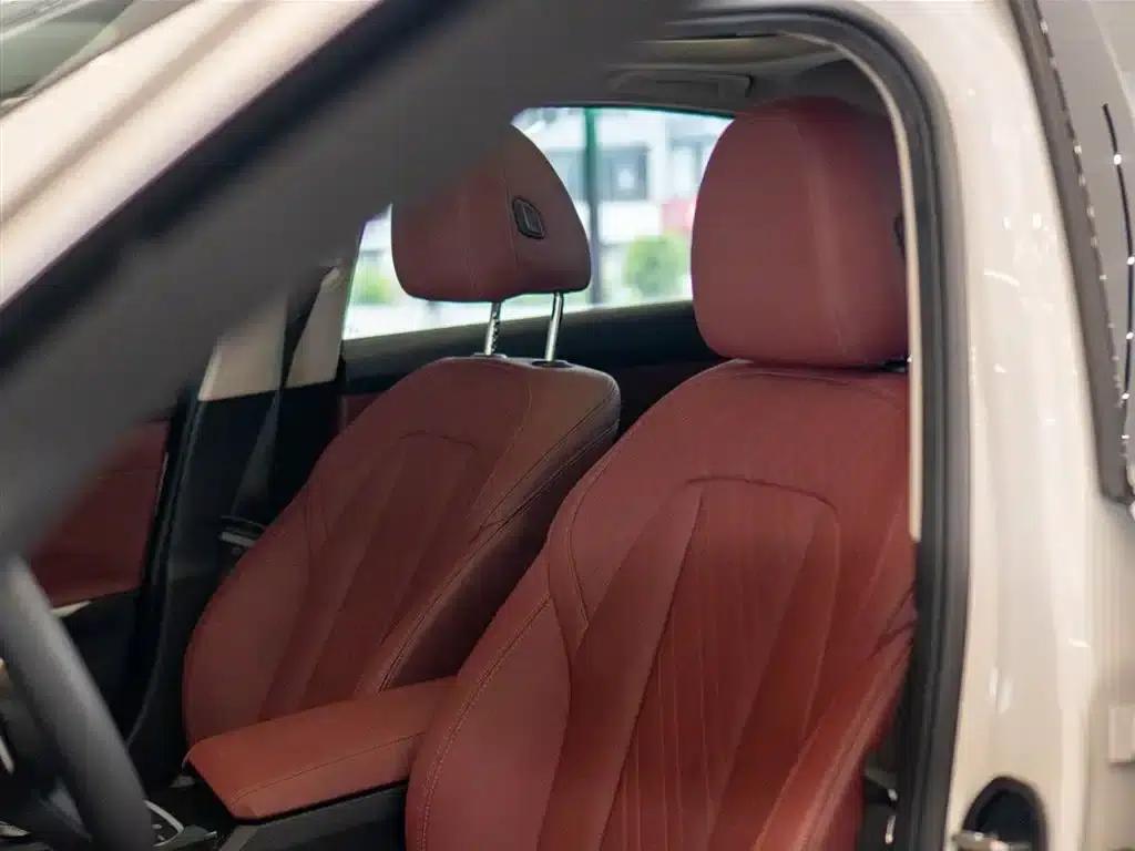 2024 BMW 3 Series 325Li M Sport Package — миниатюра 9