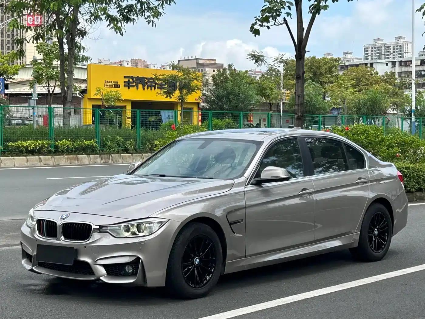 BMW 3 Series 2013 320Li Fashion Edition — миниатюра 1