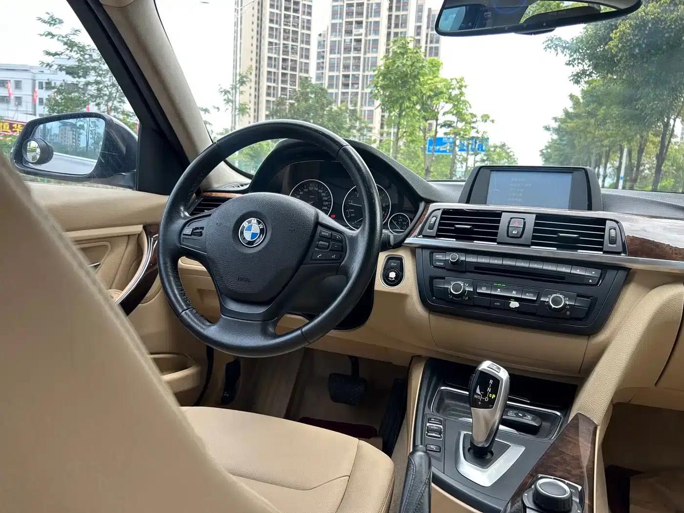 BMW 3 Series 2013 320Li Fashion Edition — миниатюра 9
