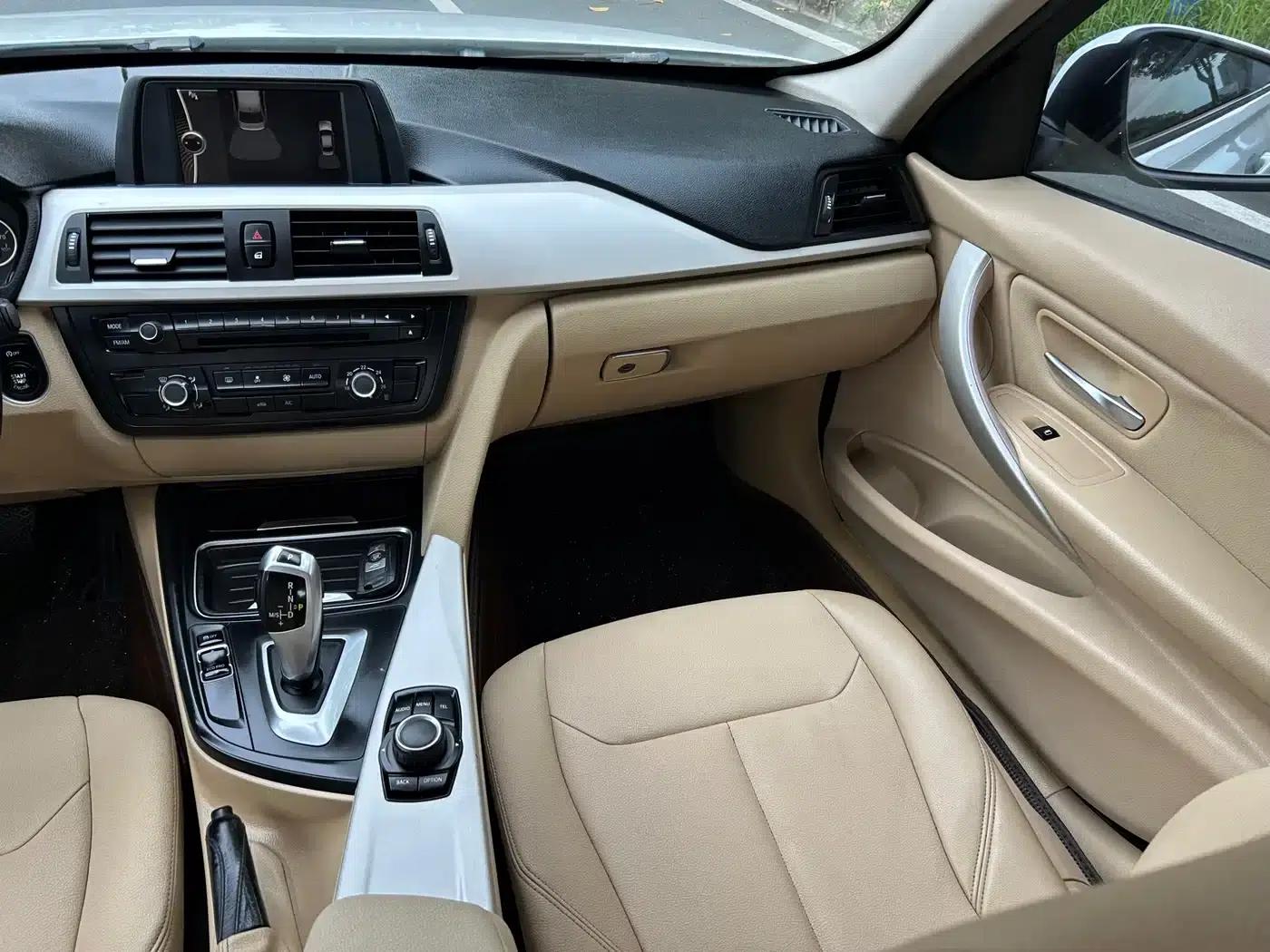 2015 BMW 3 Series 316i Progressive — миниатюра 9