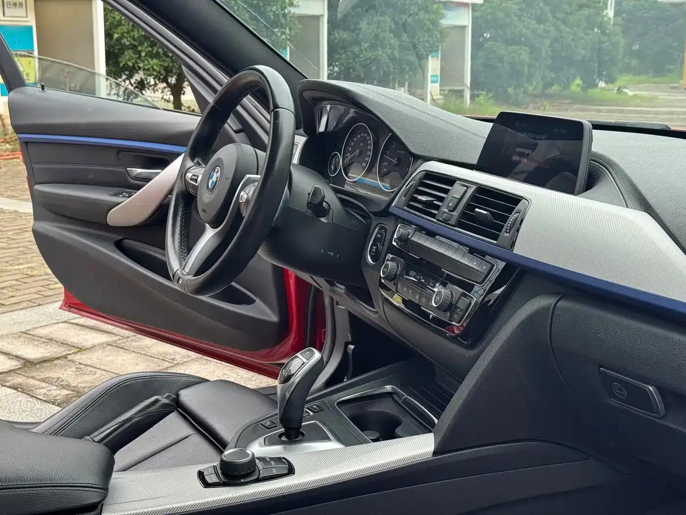 2019 BMW 3 Series 320i M Sport Package — миниатюра 5