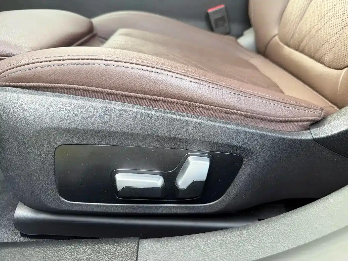 2023 BMW 3 Series 320Li M Sport Package — миниатюра 19