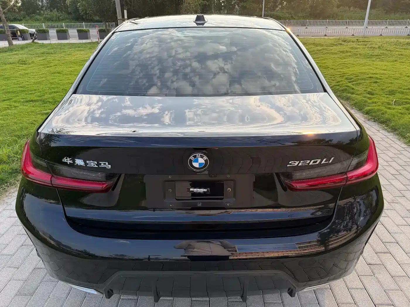 2023 BMW 3 Series 320Li M Sport Package — миниатюра 3
