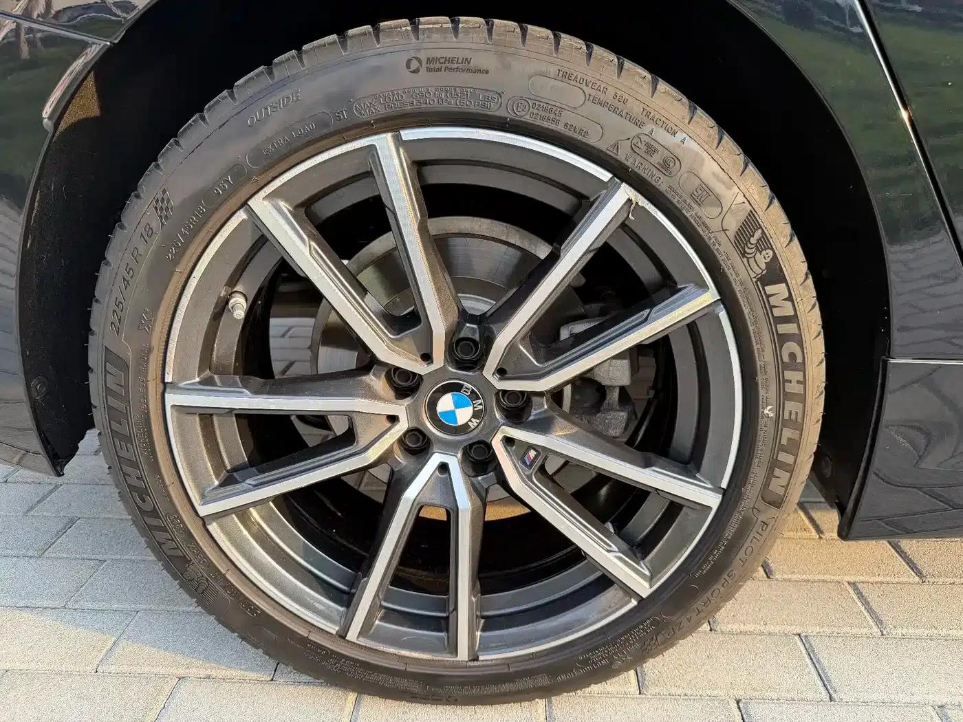 2023 BMW 3 Series 320Li M Sport Package — миниатюра 37