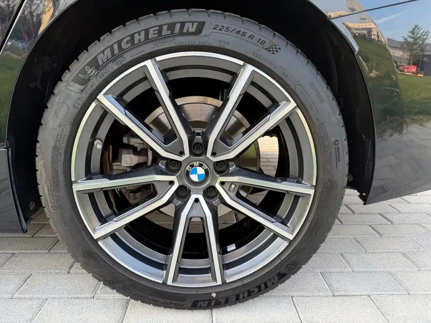 2023 BMW 3 Series 320Li M Sport Package — миниатюра 38