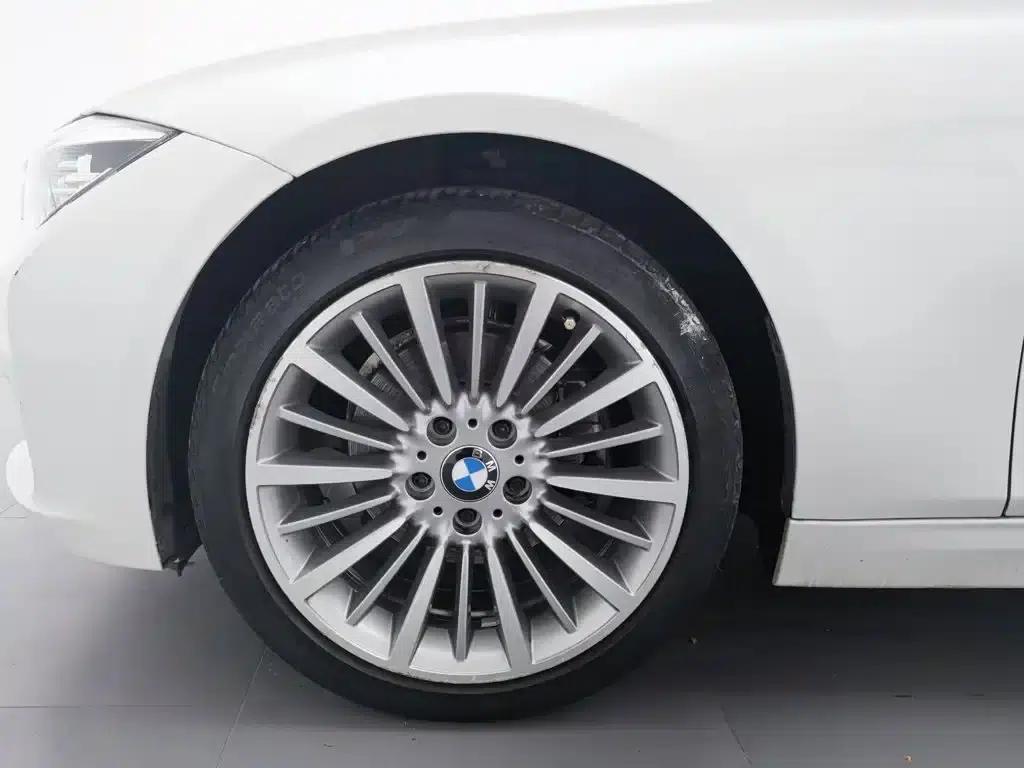 BMW 3 Series 2019 320Li Fashion Edition — миниатюра 17