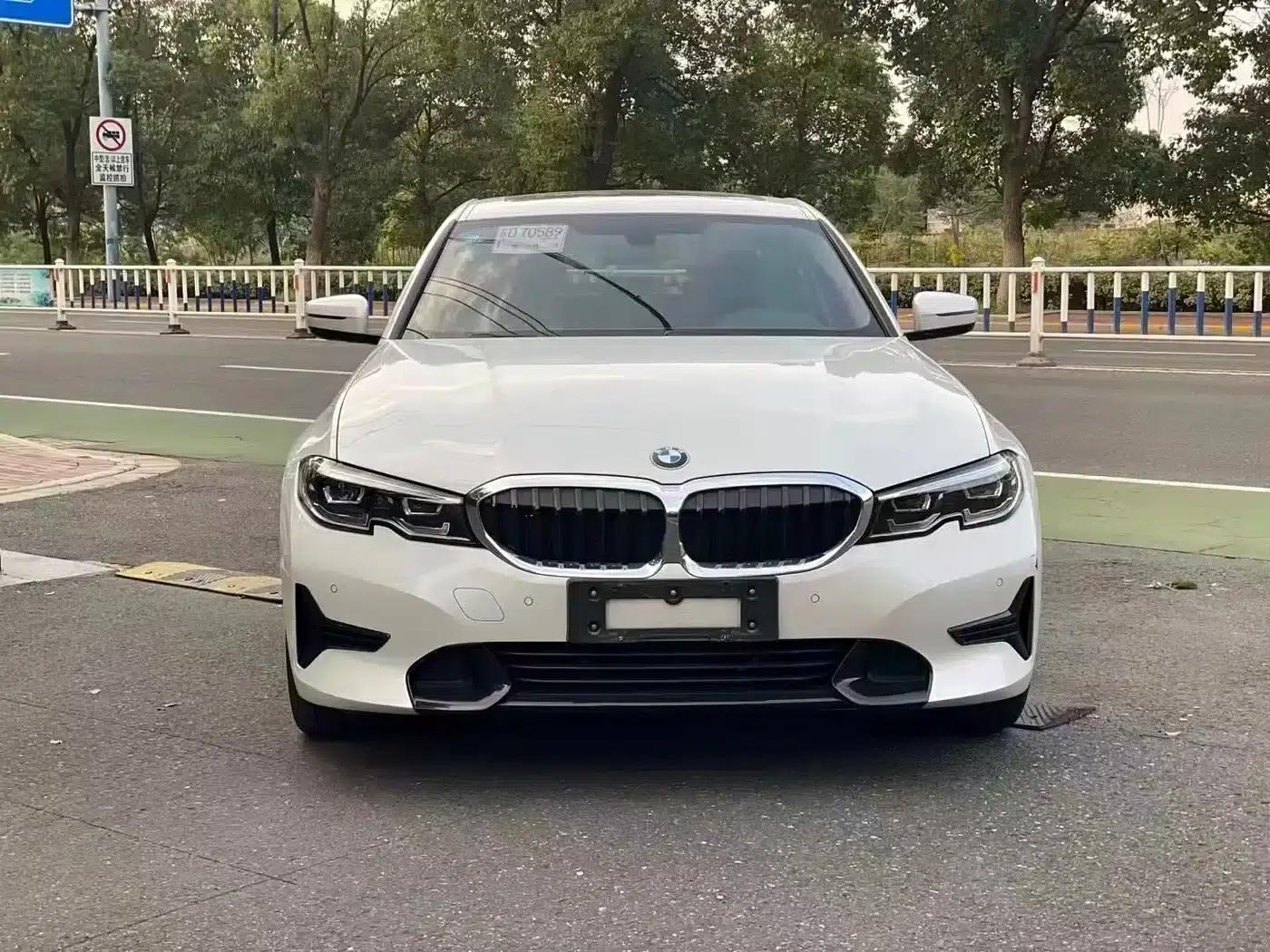 2020 BMW 3 Series 320i Sport Package — миниатюра 1