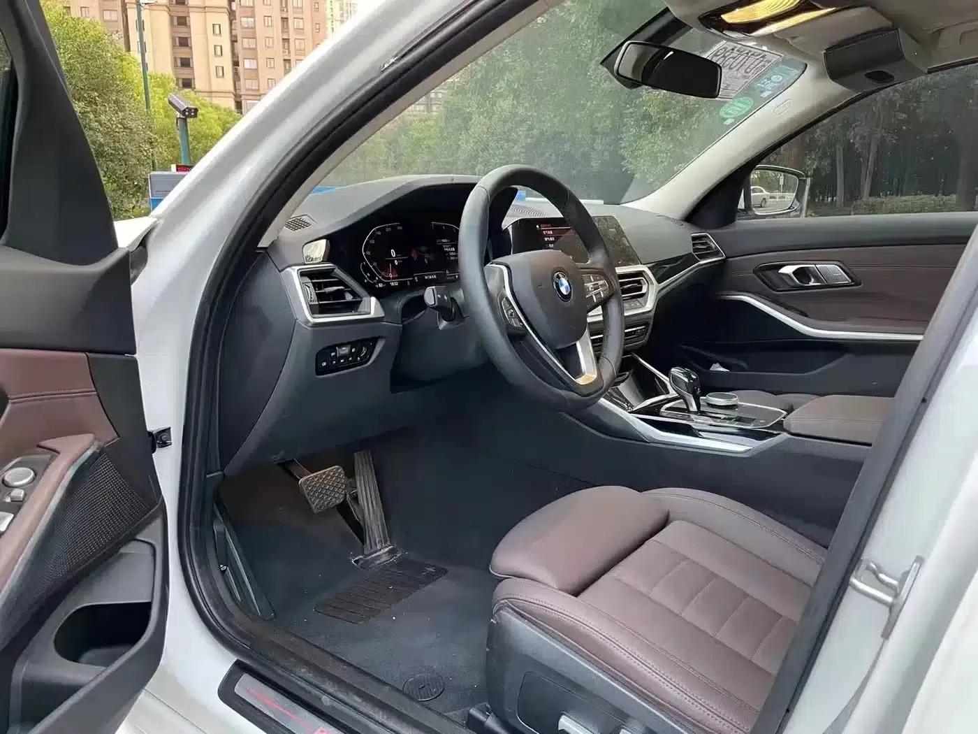 2020 BMW 3 Series 320i Sport Package — миниатюра 3
