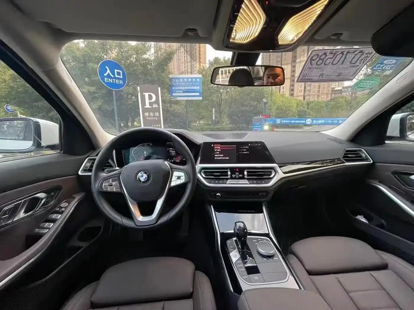 2020 BMW 3 Series 320i Sport Package — миниатюра 5