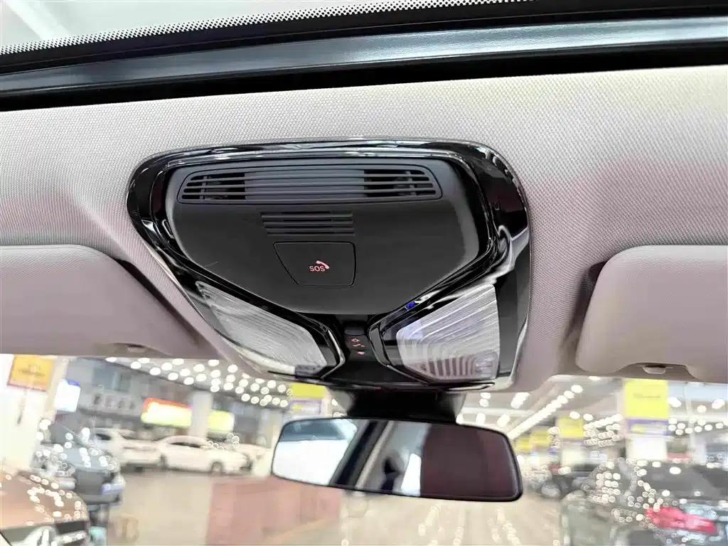2022 BMW 3 Series 325Li M Sport Shadow Edition — миниатюра 33
