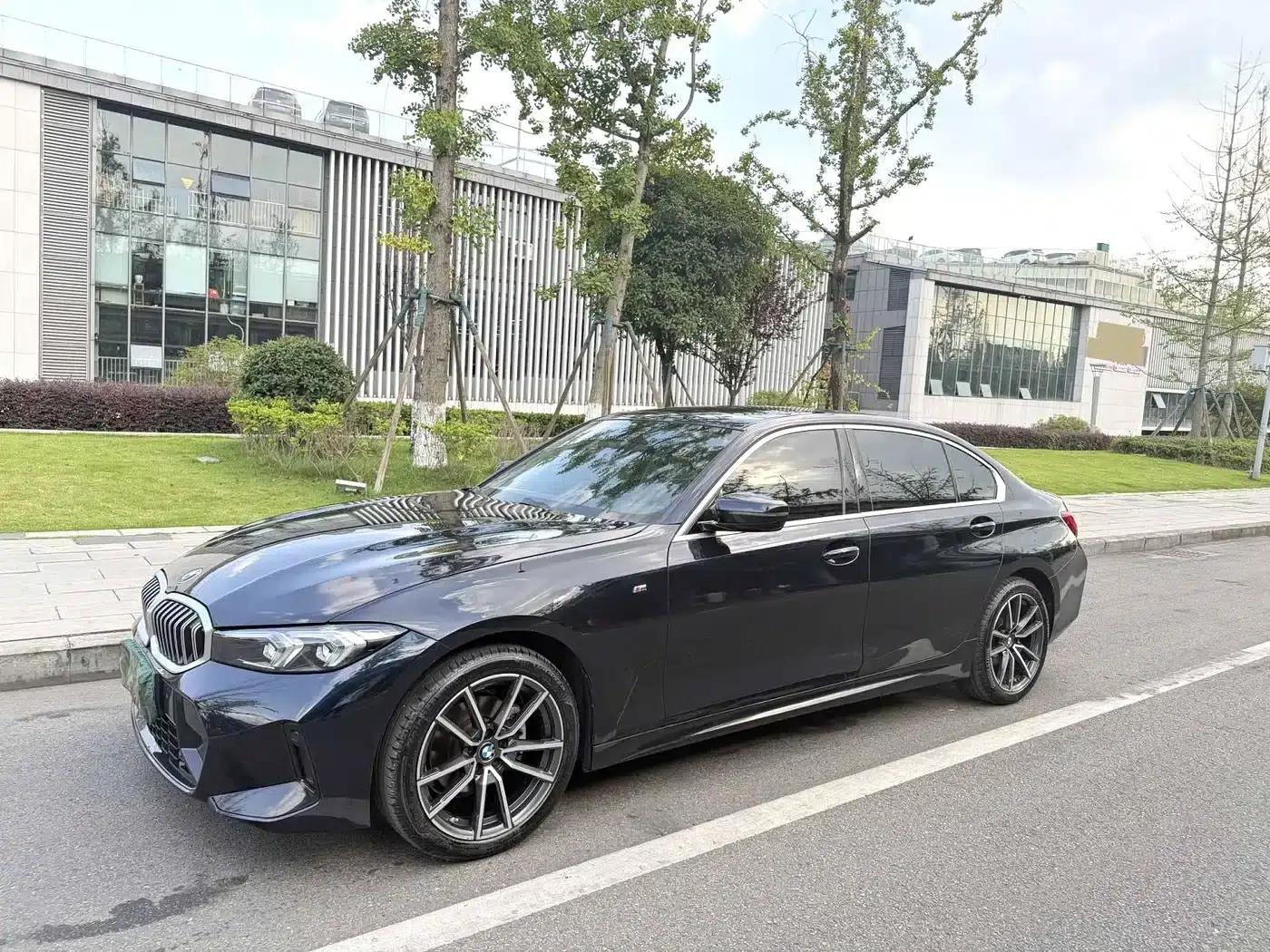 2023 BMW 3 Series 320Li M Sport Package — миниатюра 1