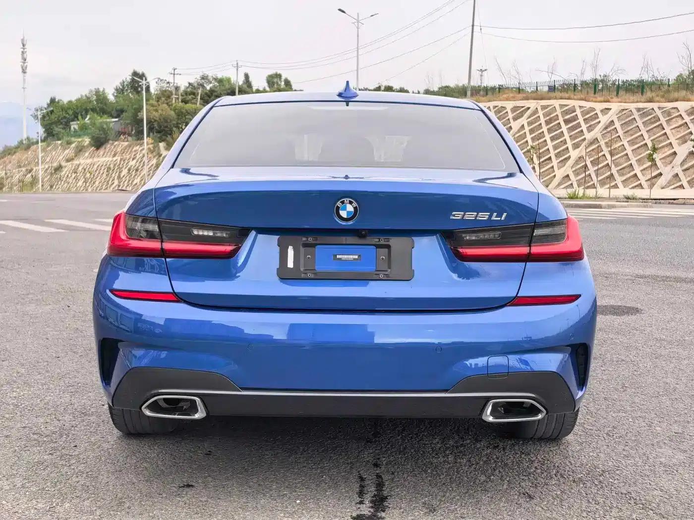 2020 BMW 3 Series 325Li M Sport Package — миниатюра 5