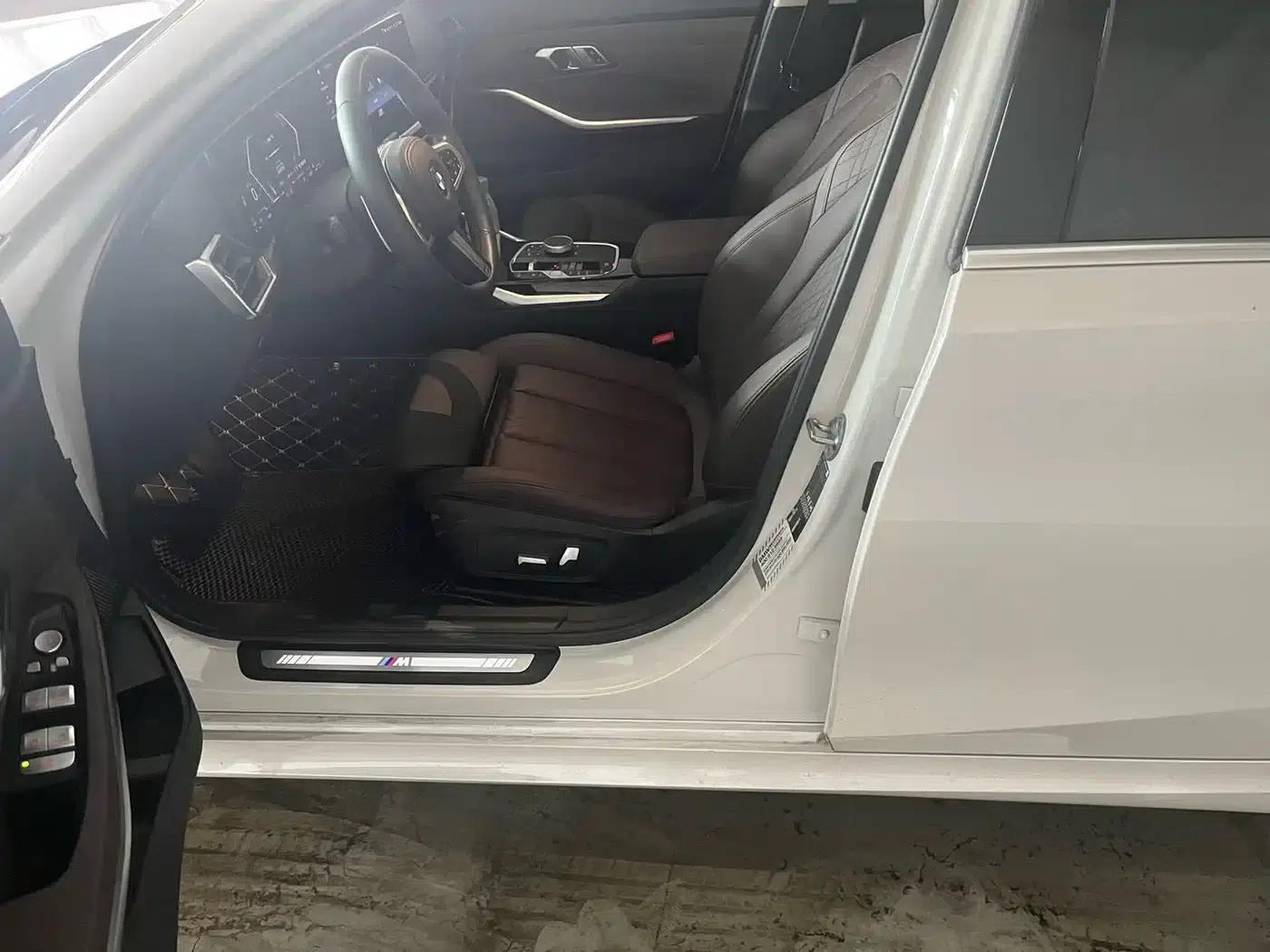 2023 BMW 3 Series 320Li M Sport Package — миниатюра 4