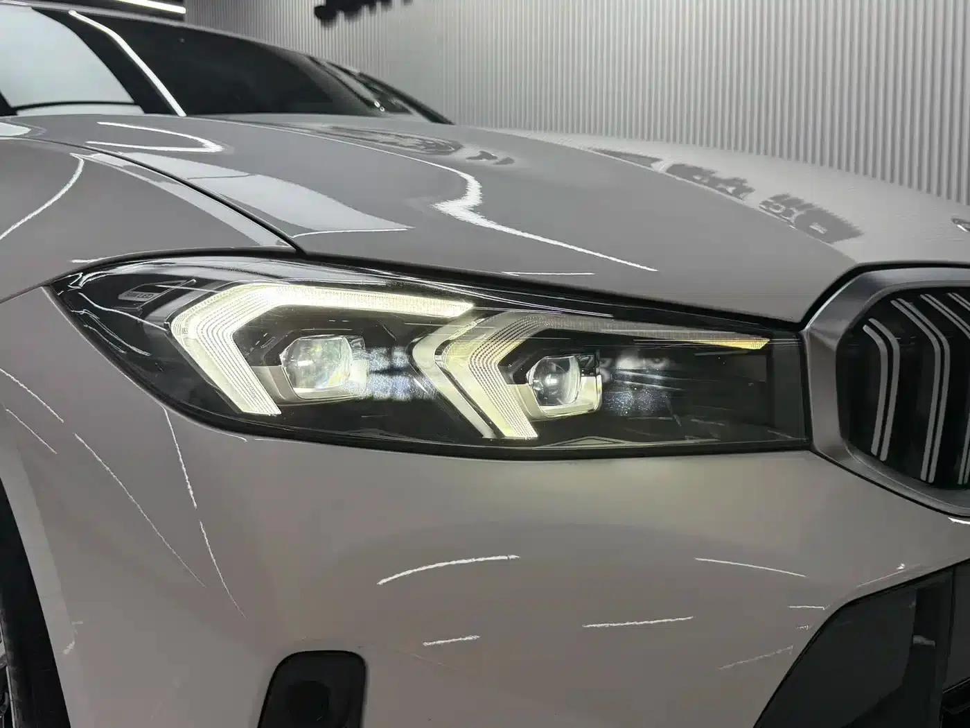 2023 BMW 3 Series 320Li M Sport Package — миниатюра 22