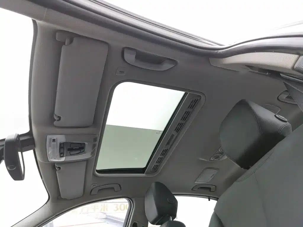 BMW 3 Series 2014 320Li Fashion Edition — миниатюра 14