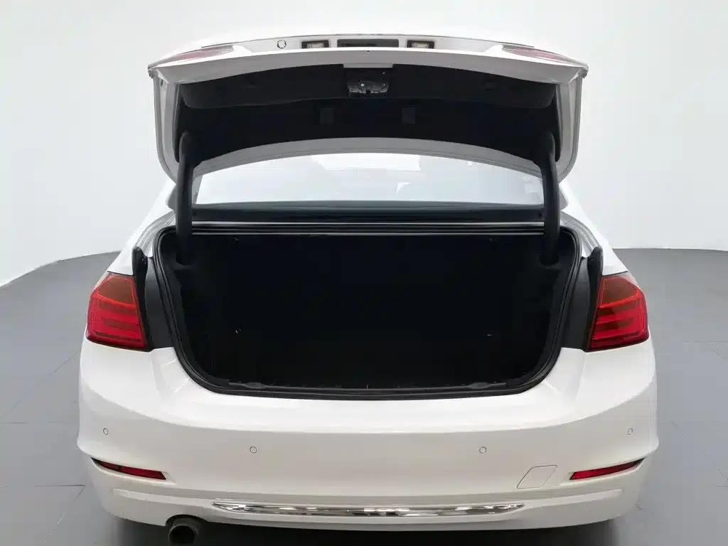 BMW 3 Series 2014 320Li Fashion Edition — миниатюра 16