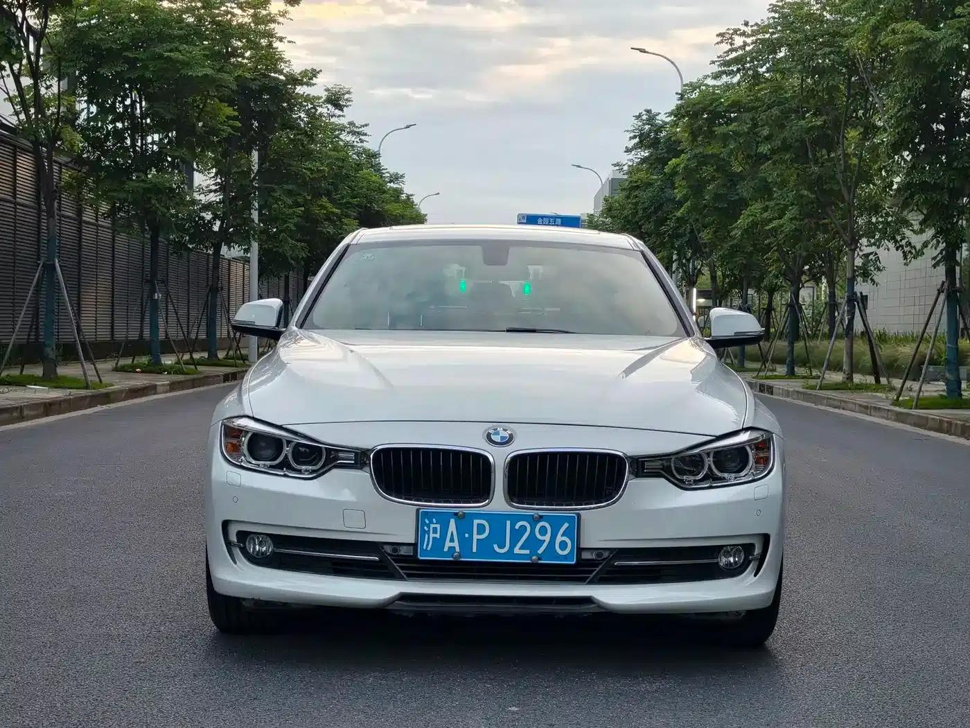 BMW 3 Series 2014 320Li Fashion Edition — миниатюра 2