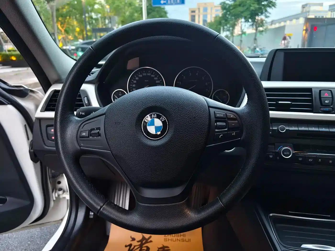 BMW 3 Series 2014 320Li Fashion Edition — миниатюра 12