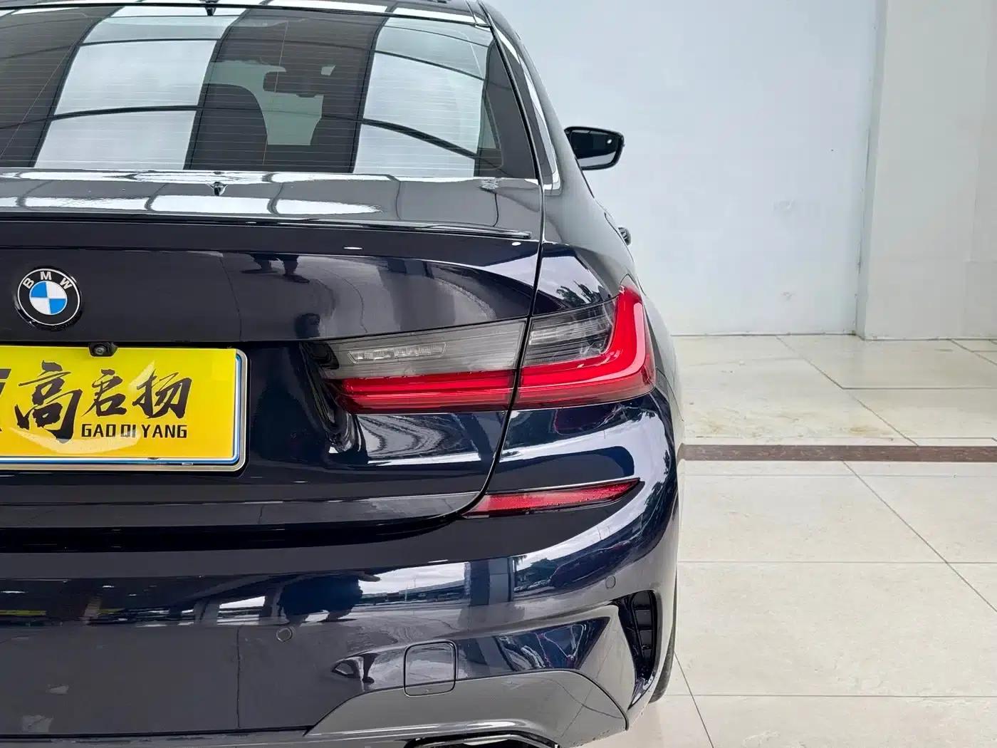 2020 BMW 3 Series 325Li M Sport Shadow Edition — миниатюра 23