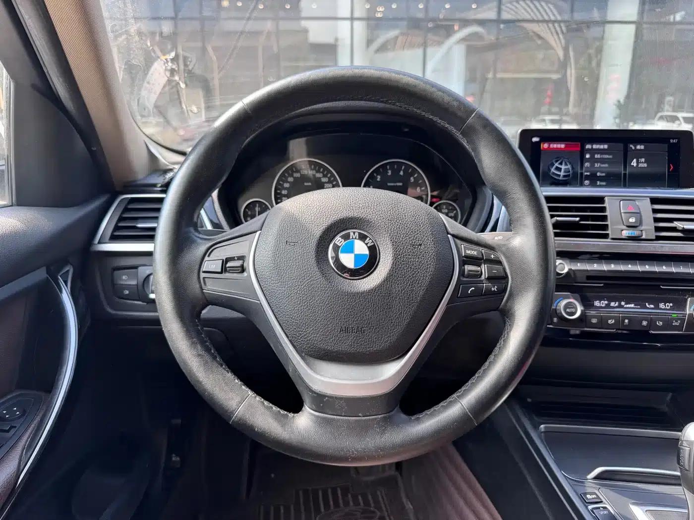 BMW 3 Series 2019 320Li Fashion Edition — миниатюра 4