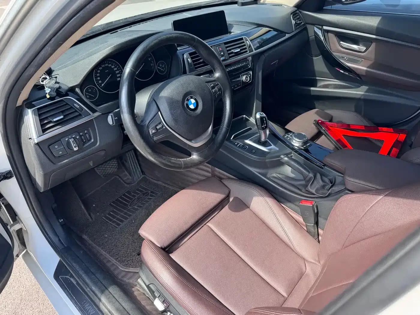 BMW 3 Series 2019 320Li Fashion Edition — миниатюра 7