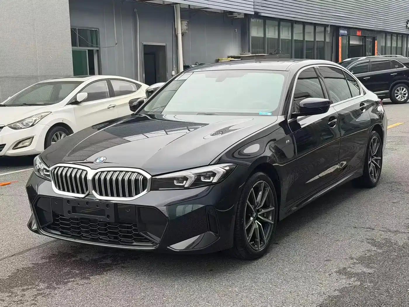 2023 BMW 3 Series 320Li M Sport Package — миниатюра 1