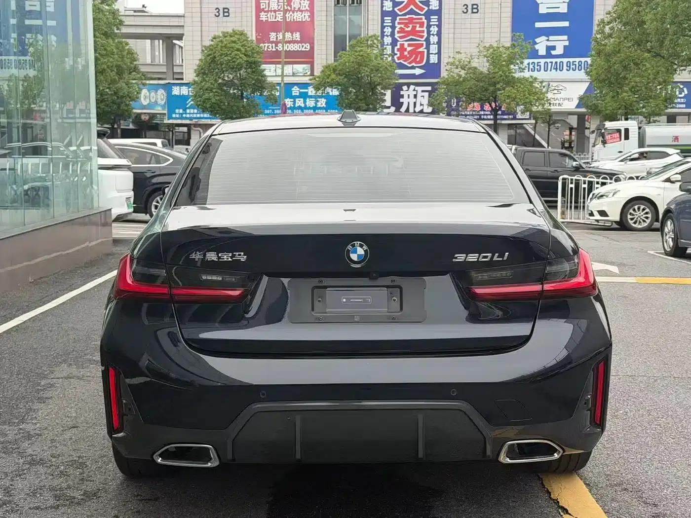 2023 BMW 3 Series 320Li M Sport Package — миниатюра 11