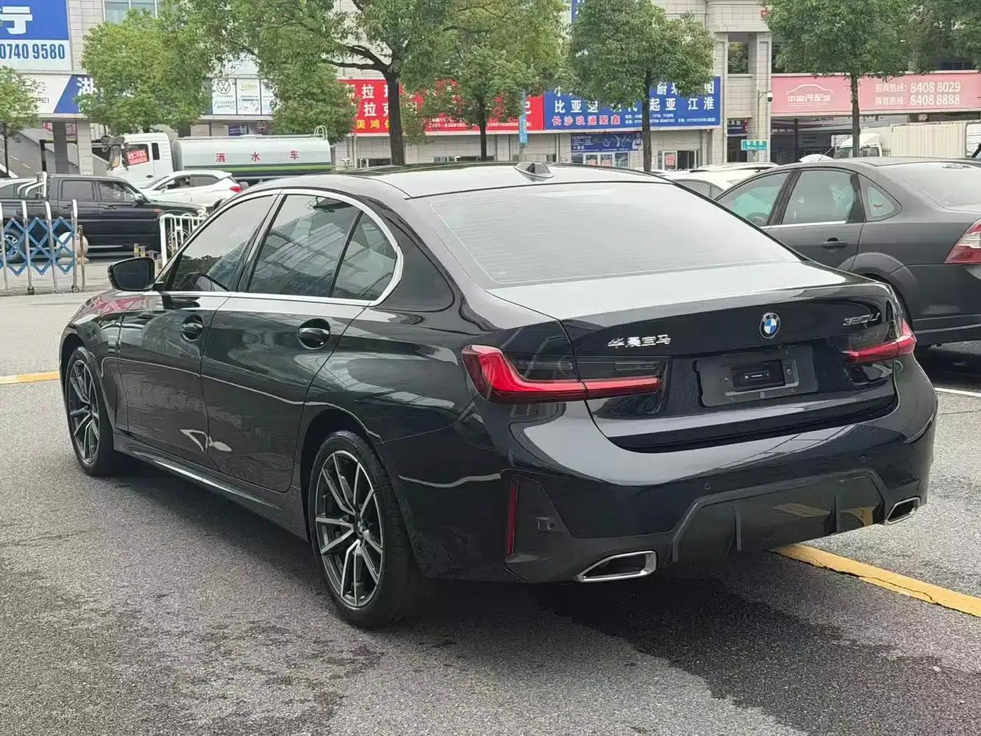 2023 BMW 3 Series 320Li M Sport Package — миниатюра 12
