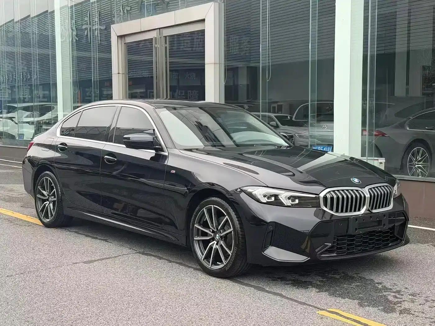 2023 BMW 3 Series 320Li M Sport Package — миниатюра 4