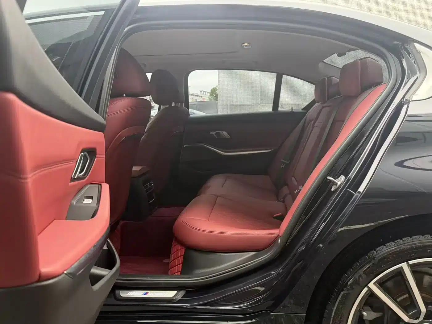 2023 BMW 3 Series 320Li M Sport Package — миниатюра 6