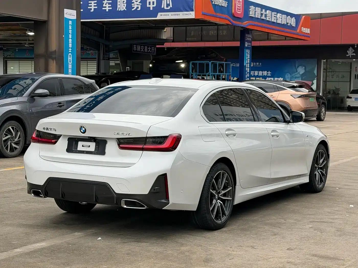 2023 BMW 3 Series 325Li M Sport Package — миниатюра 18