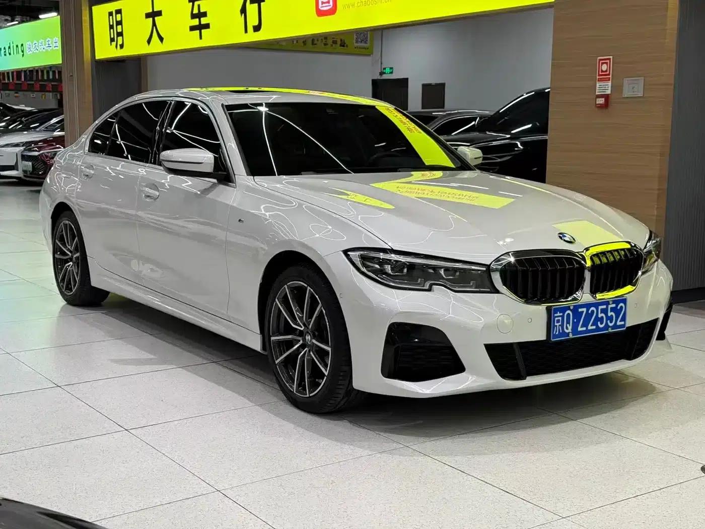 2022 BMW 3 Series 325Li M Sport Package — миниатюра 3