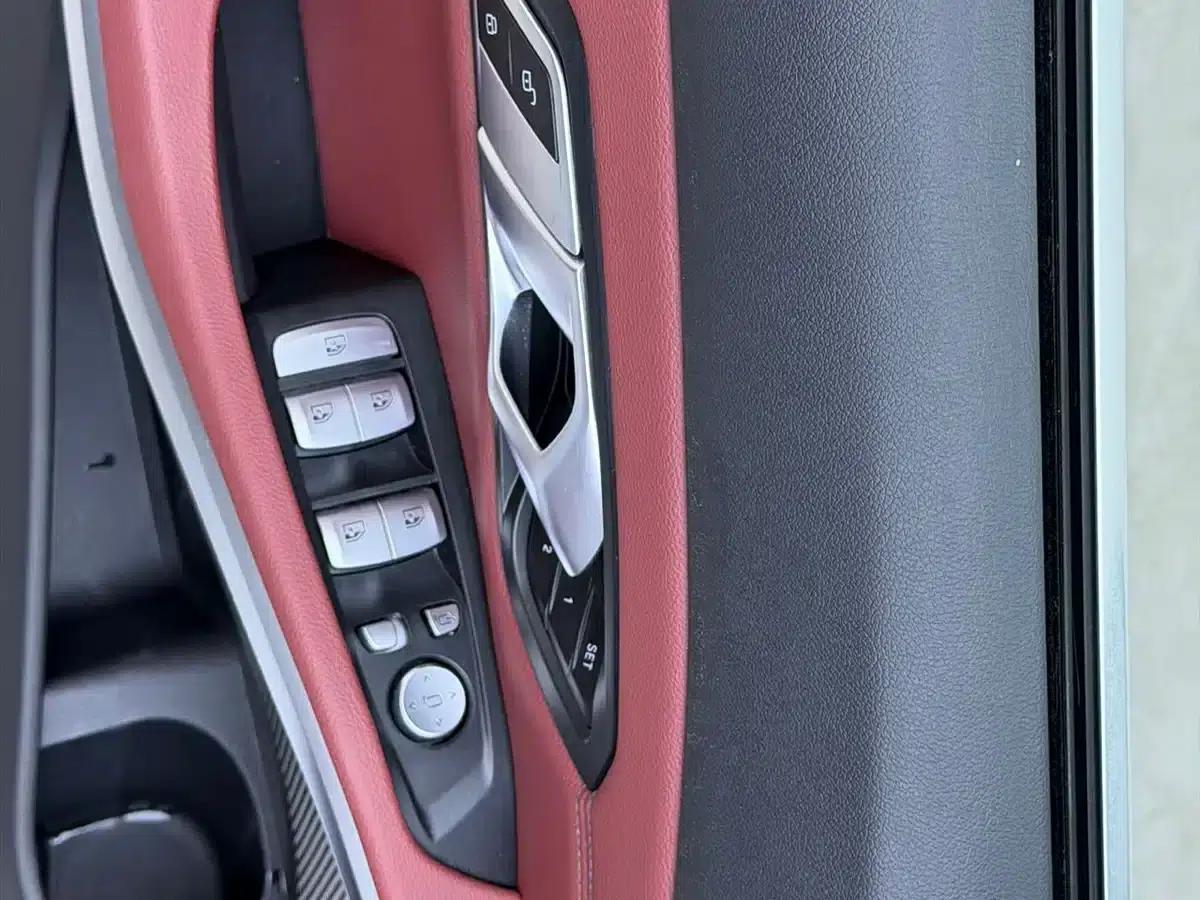 2023 BMW 3 Series 320Li M Sport Package — миниатюра 4