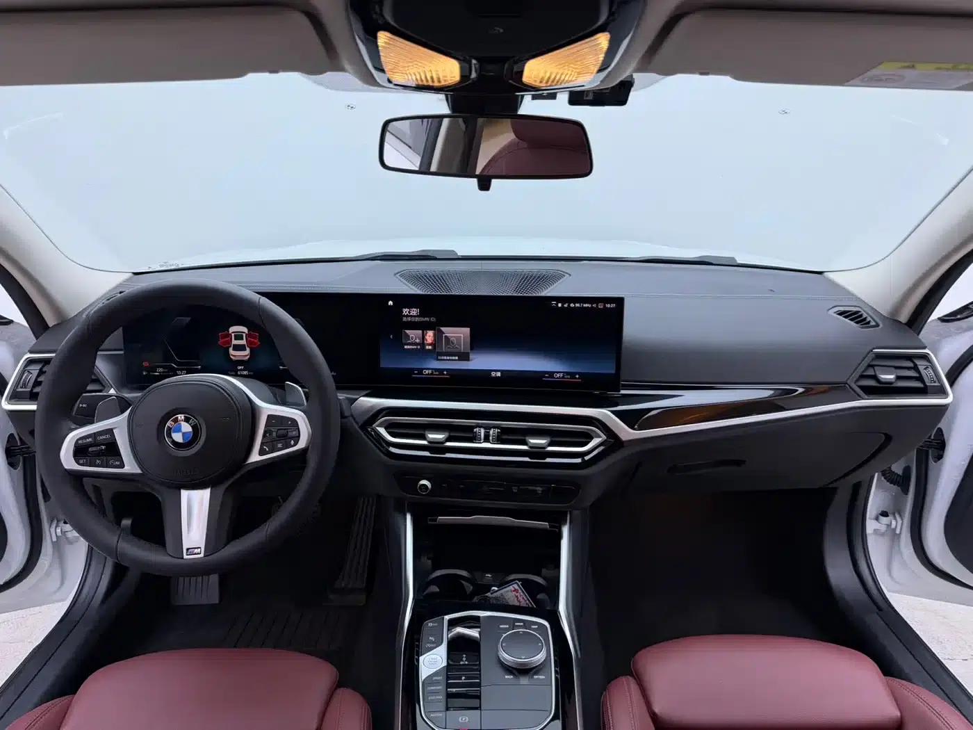 2023 BMW 3 Series 320Li M Sport Package — миниатюра 10