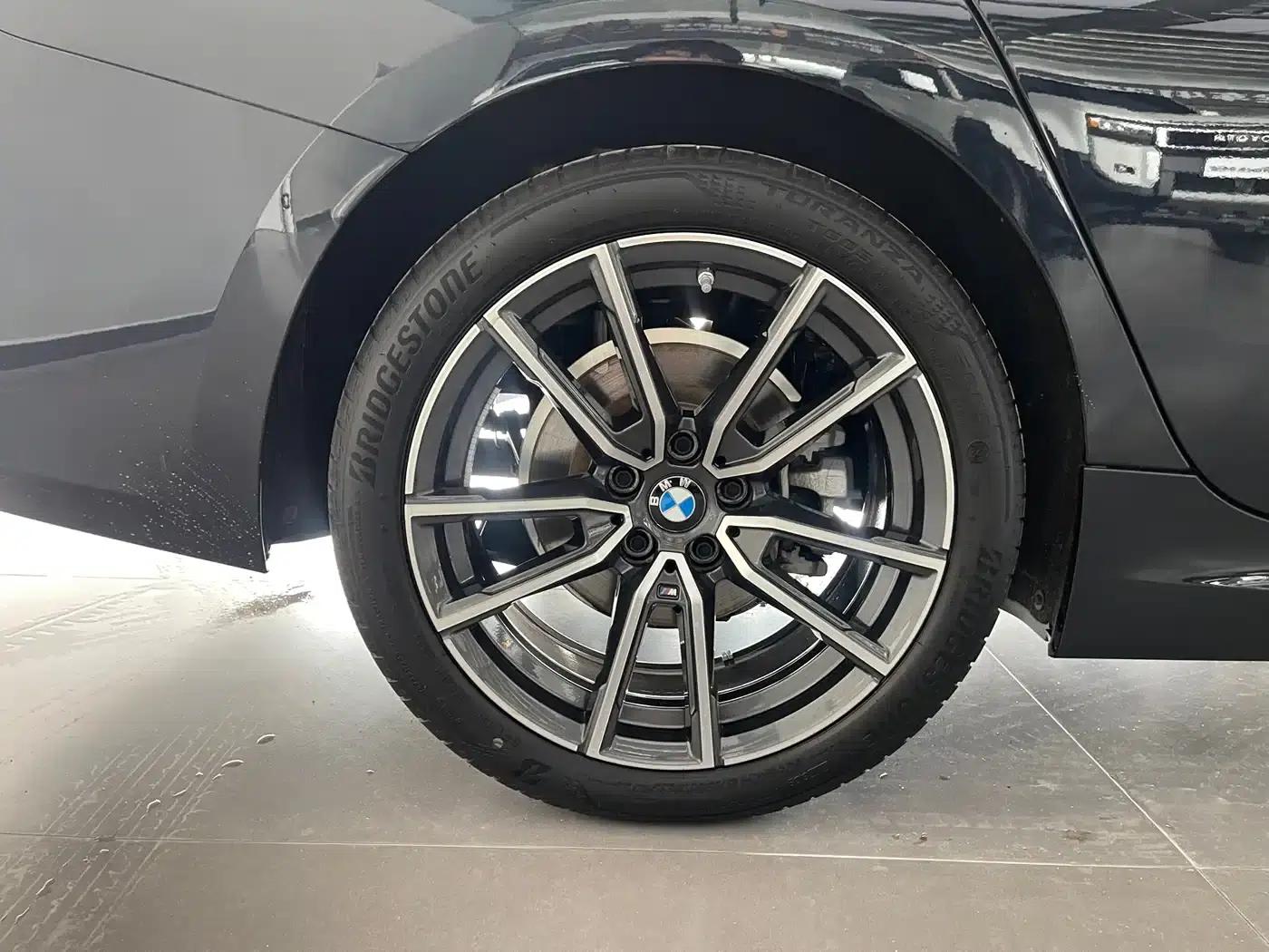 2025 BMW 3 Series 325Li M Sport Package — миниатюра 29