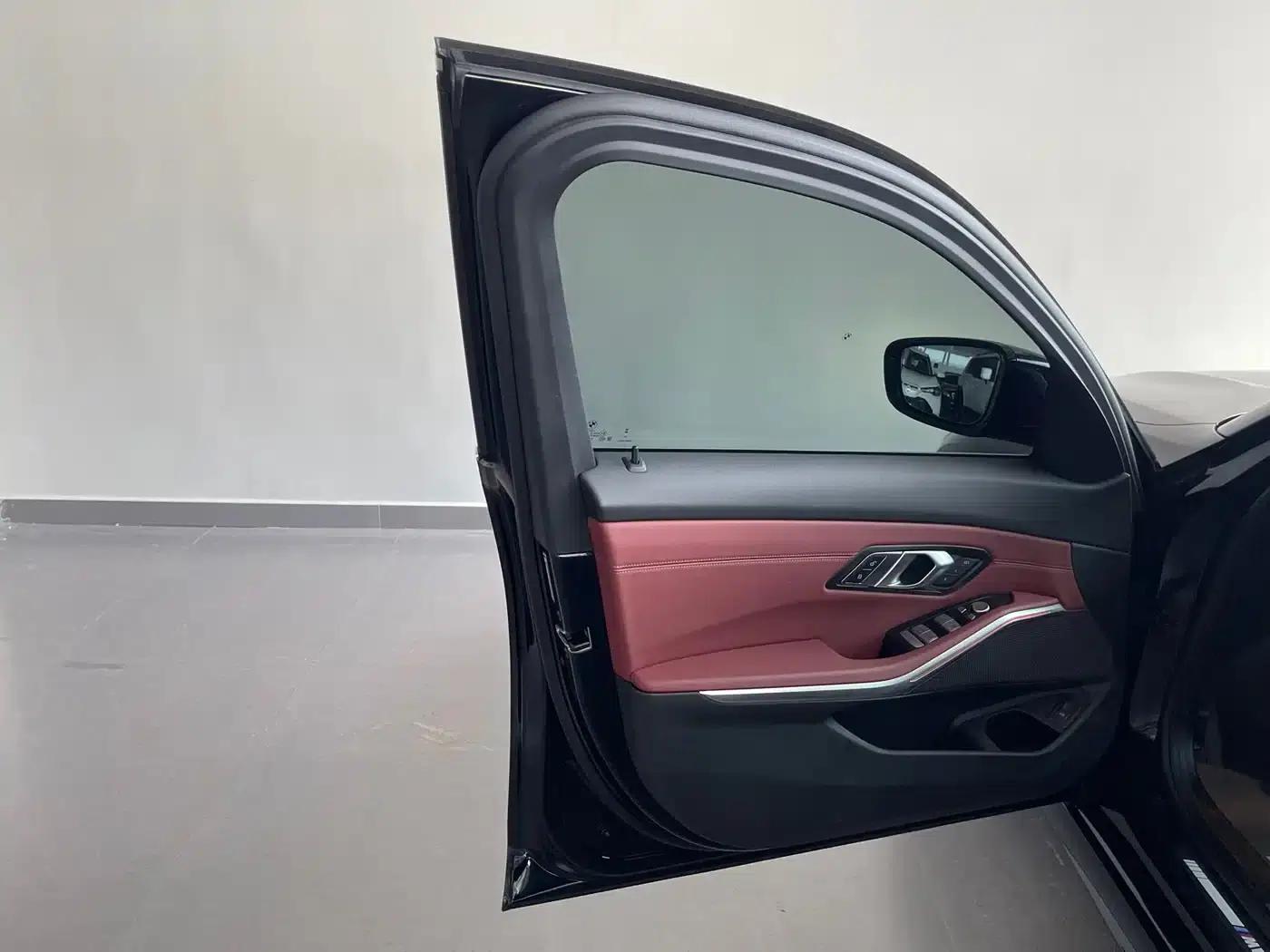 2025 BMW 3 Series 325Li M Sport Package — миниатюра 9