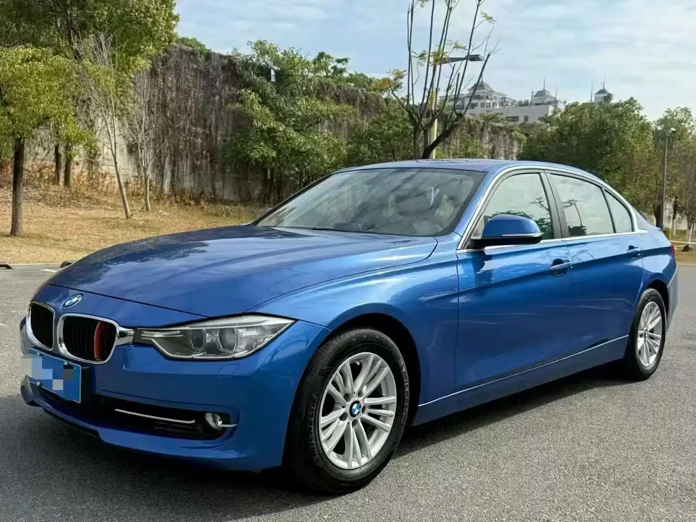BMW 3 Series 2013 320i Fashion Edition — миниатюра 1