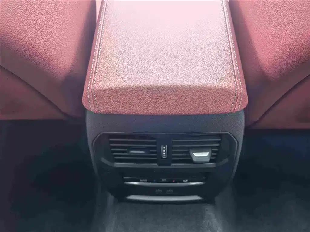 2025 BMW 3 Series 325Li M Sport Package — миниатюра 12