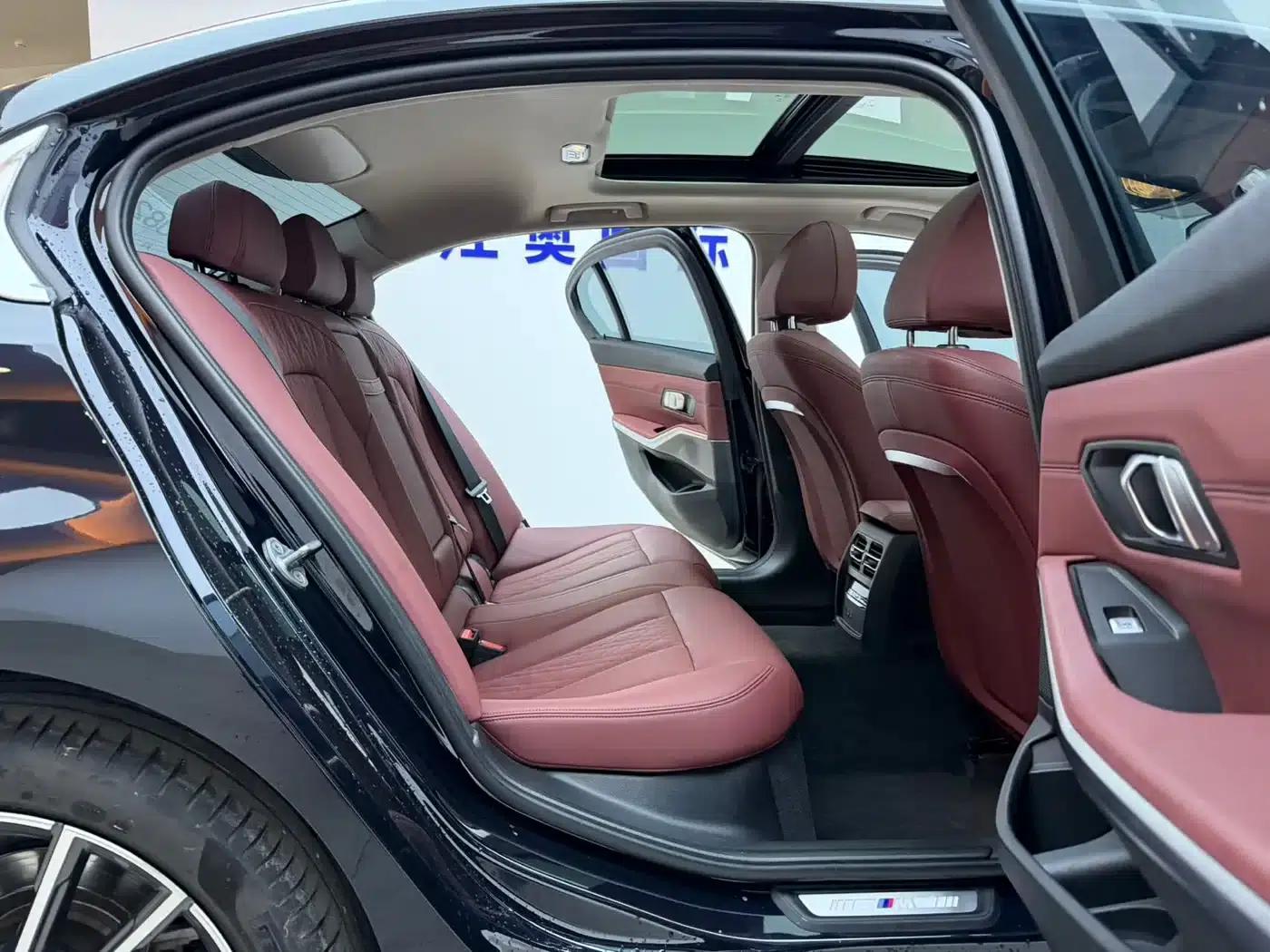 2023 BMW 3 Series 320Li M Sport Package — миниатюра 17